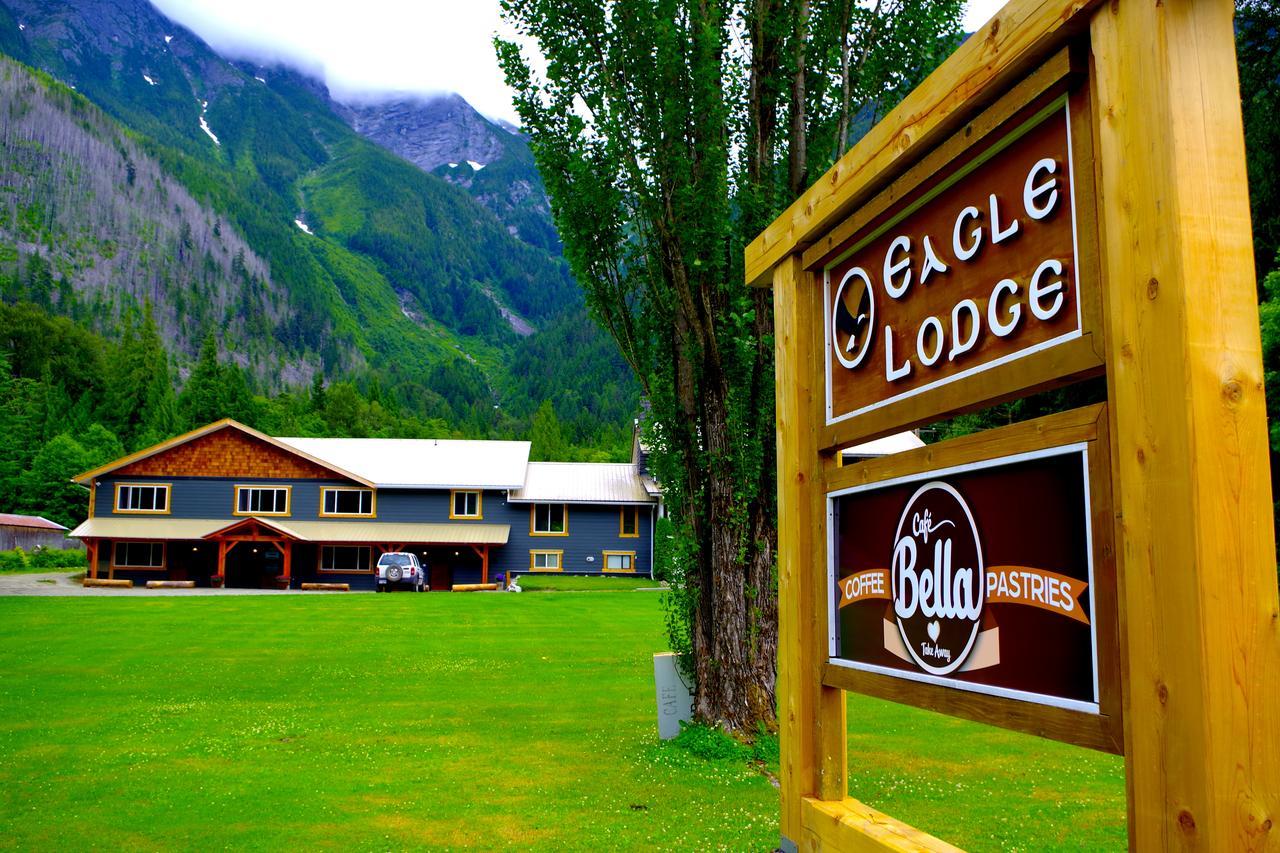 Bella Coola Eagle Lodge Екстериор снимка